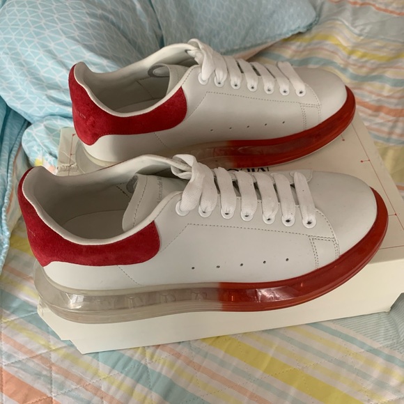 Alexander Mcqueens - Picture 4 of 4